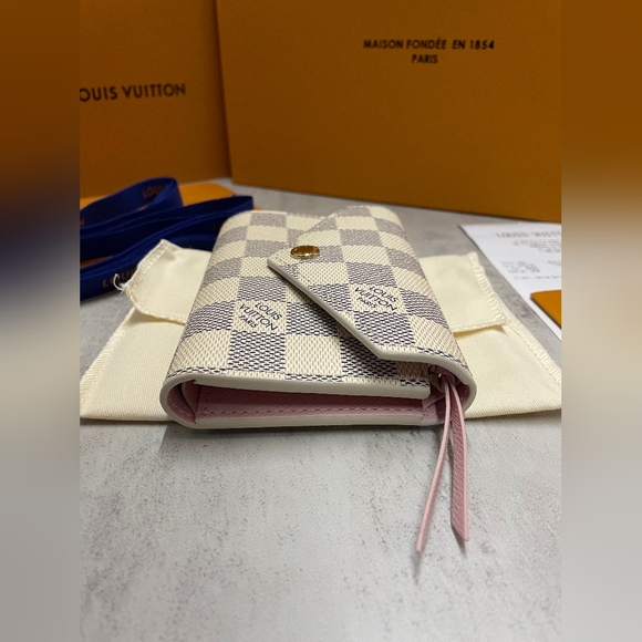 Louis Vuitton Victorine Wallet - Picture 8 of 14